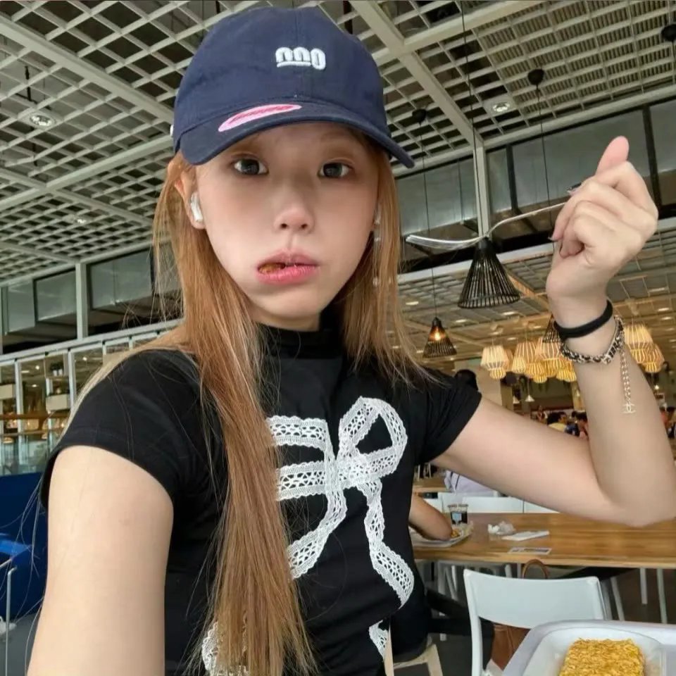 你在我的右手边